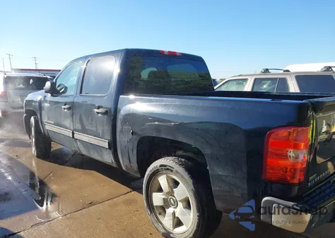 2010 Chevrolet Silverado 1500 Lt z USA, uszkodzony, nr VIN 3GCRCSE02AG225245